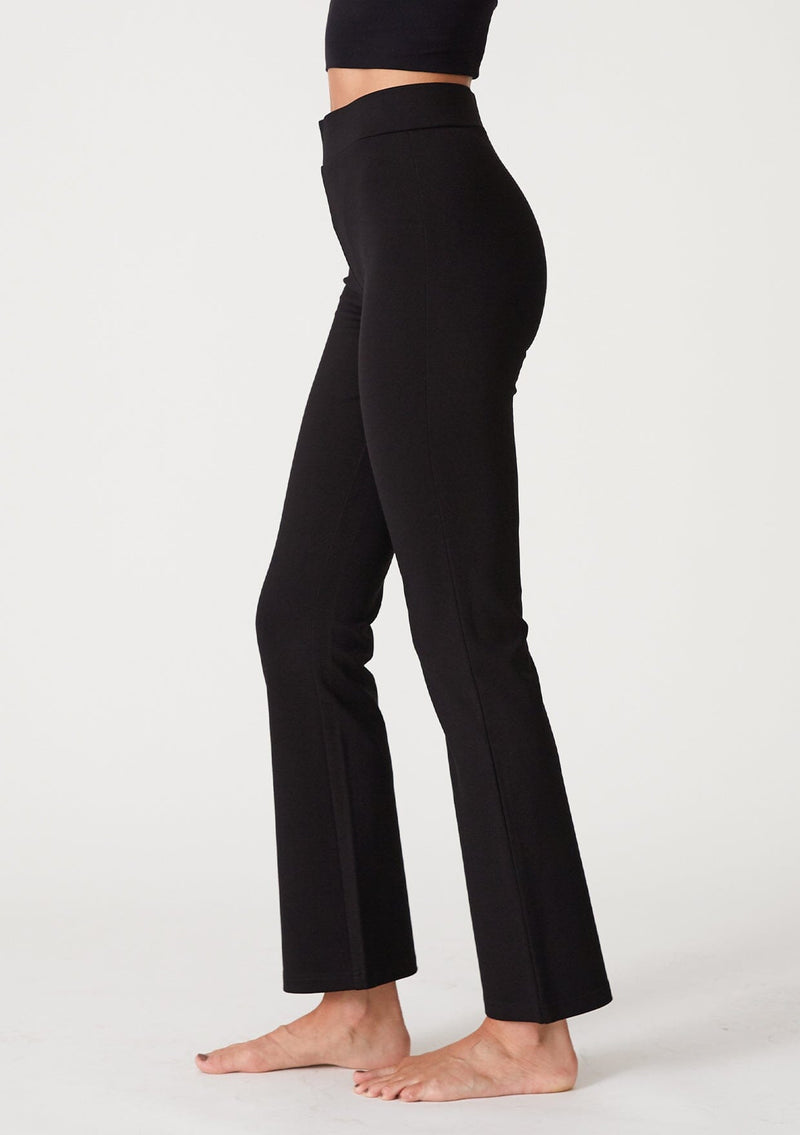 Elevate Pocket Flared Pants - Black – svelte belle
