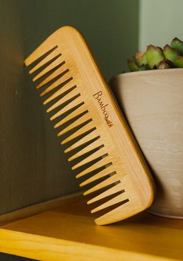 Bamboo Switch Pointed Wide Tooth Comb