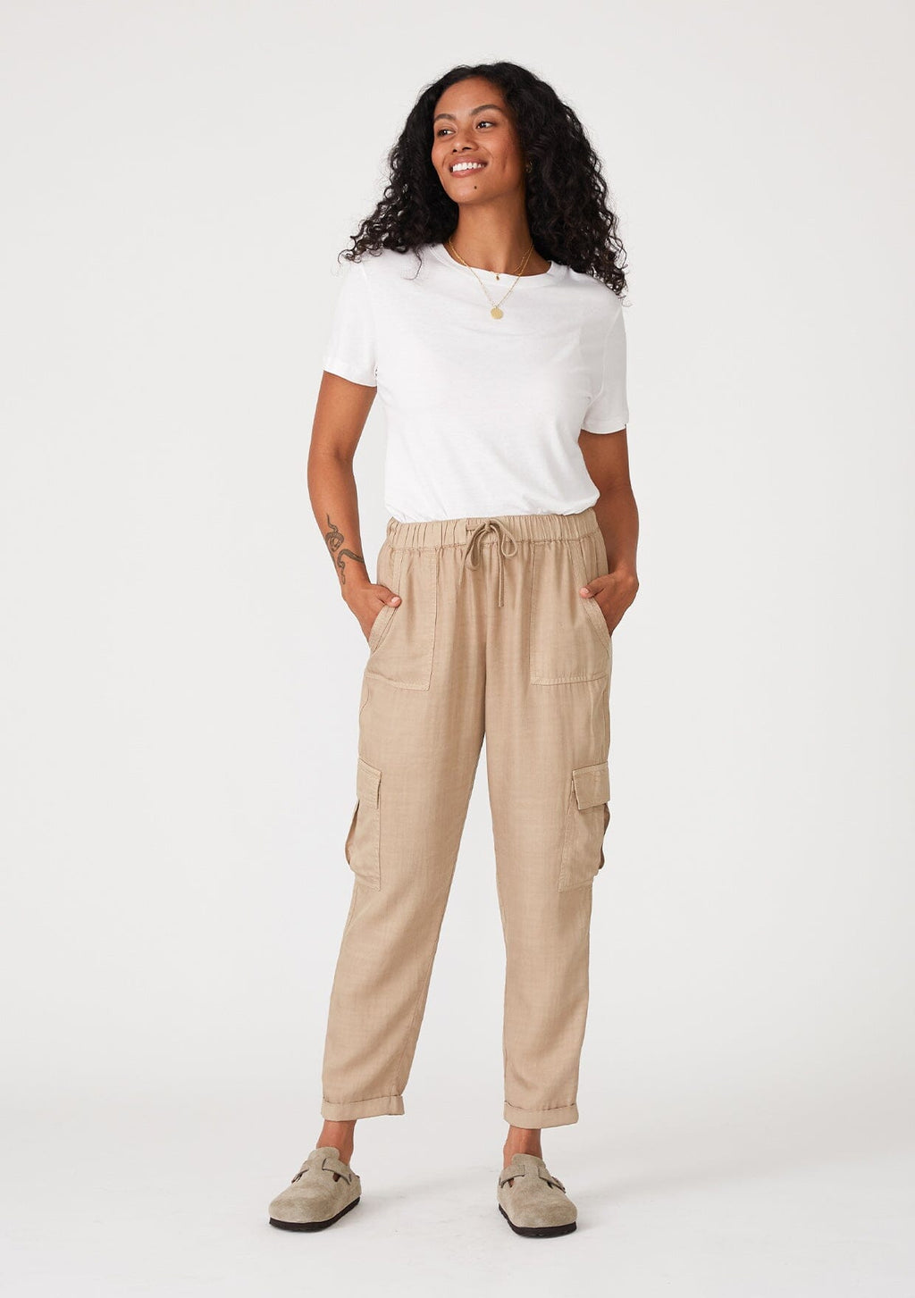 Beige High Waist Cargo Trousers With Chain | TALLY WEiJL Germany