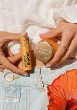 [Scent: Wild Honey] A lip care gift set with a honey scent. Crafted with natural ingredients and oils by Poppy & Pout. 