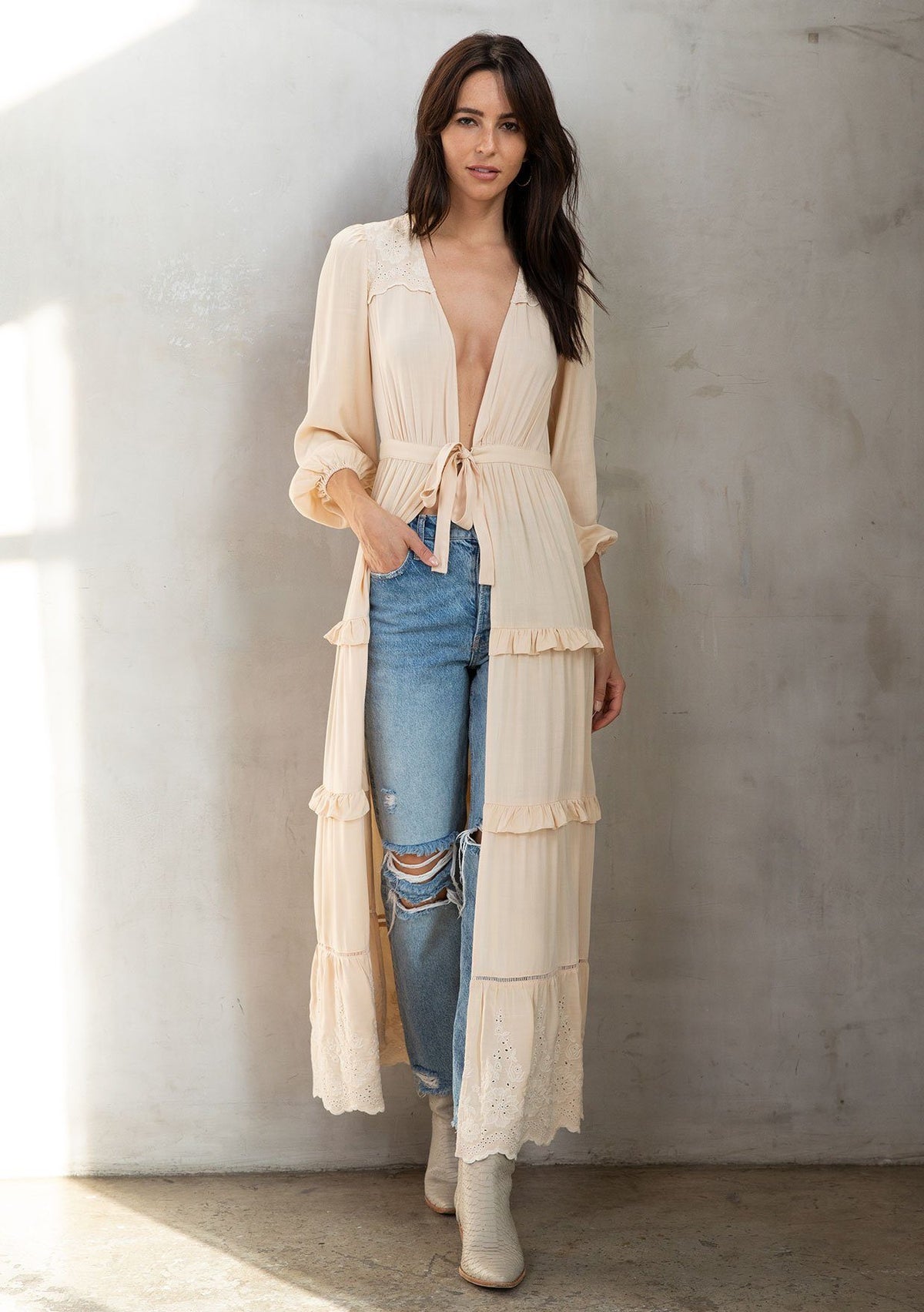 Free People Cool Nights Cardi Ivory Embroidered Kimono Robe Open Front Sz retailer M Boho