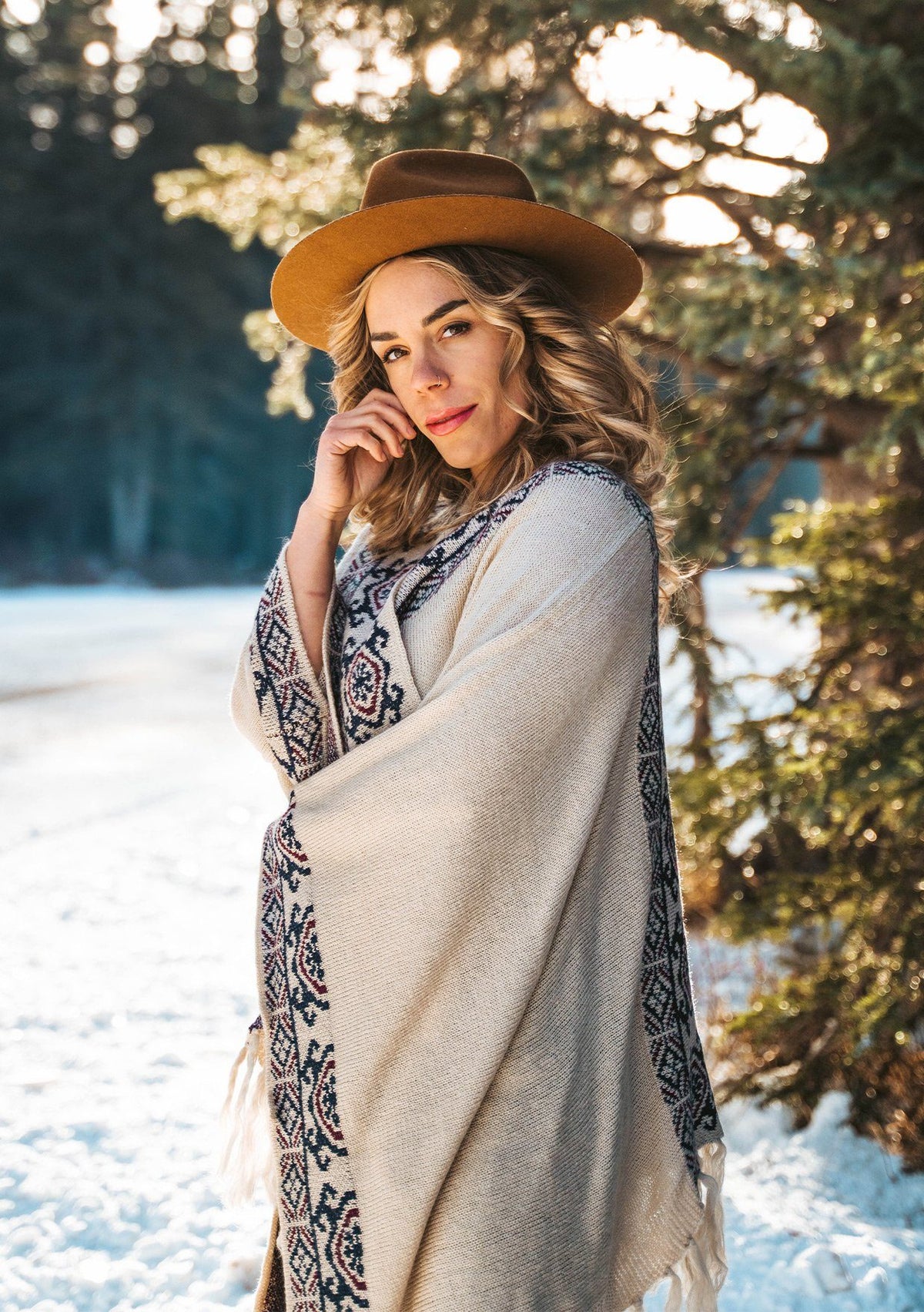 Poncho, Women's Poncho, Chunky knit Poncho, Now available online in L-XL, Free Shipping within the US