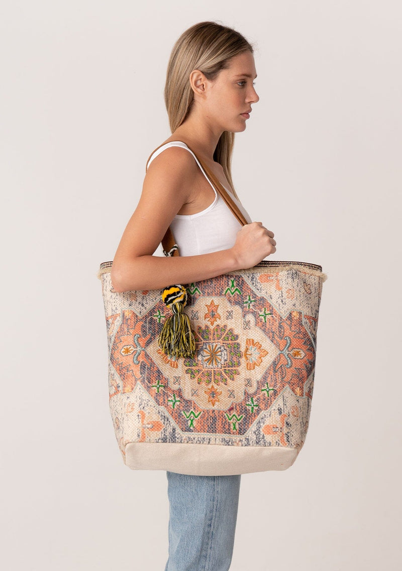 Vintage Tapestry Bag Handbag // Vintage Bag - Etsy